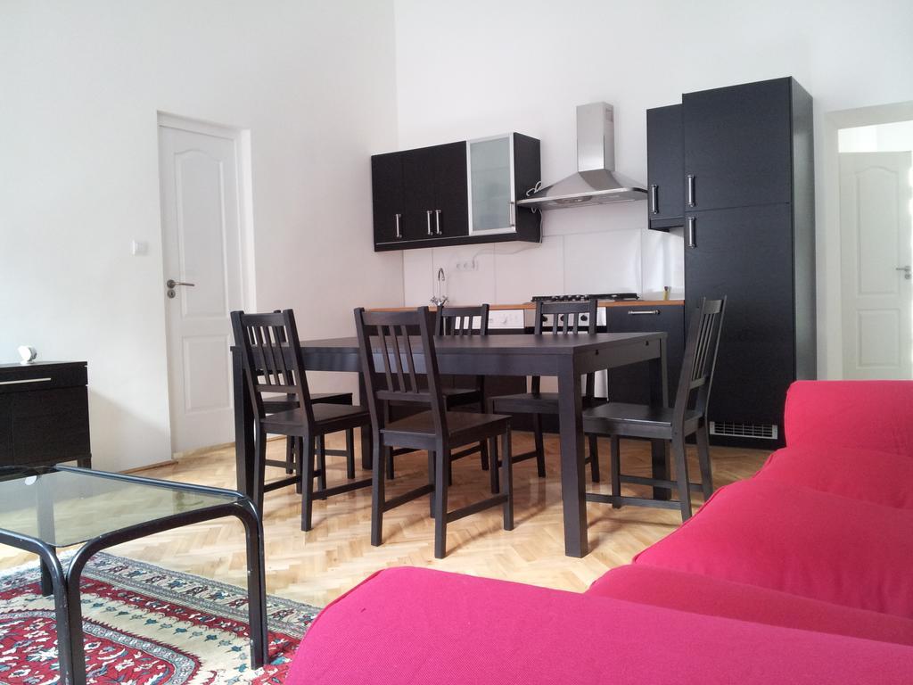 Anna 2 Bedrooms 2 Bathrooms 6 Bikes Budapest Szoba fotó