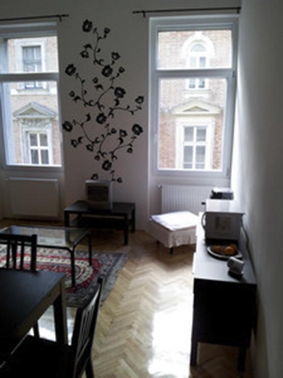 Anna 2 Bedrooms 2 Bathrooms 6 Bikes Budapest Szoba fotó