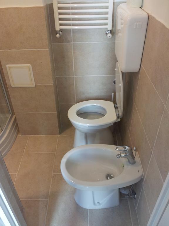 Anna 2 Bedrooms 2 Bathrooms 6 Bikes Budapest Szoba fotó